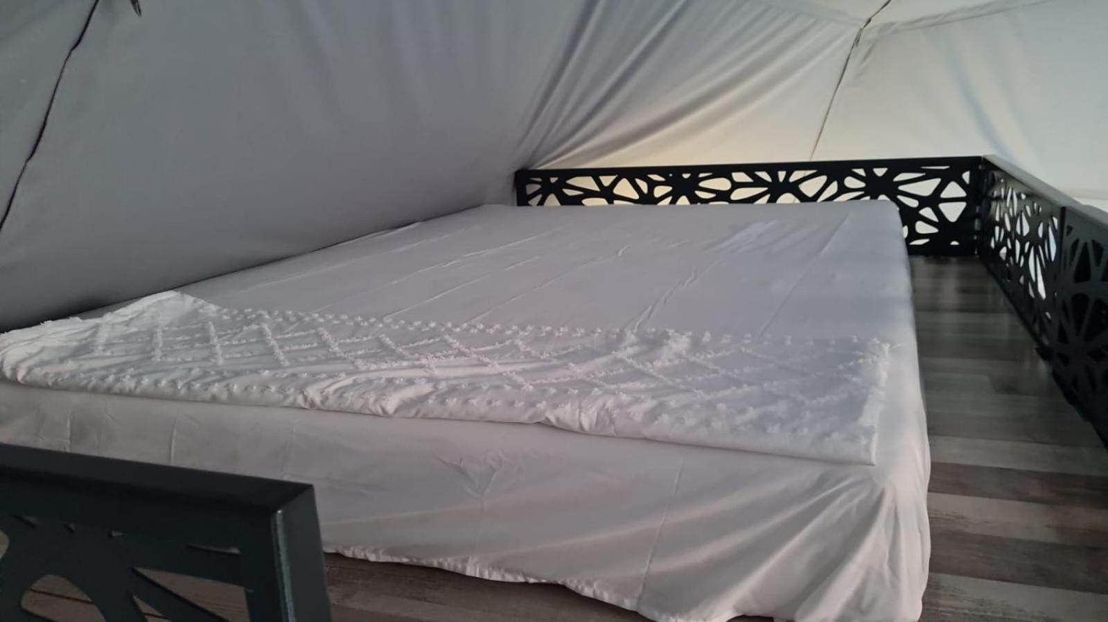 Hotel Sun Garden Glamping Domes Călimăneşti Esterno foto