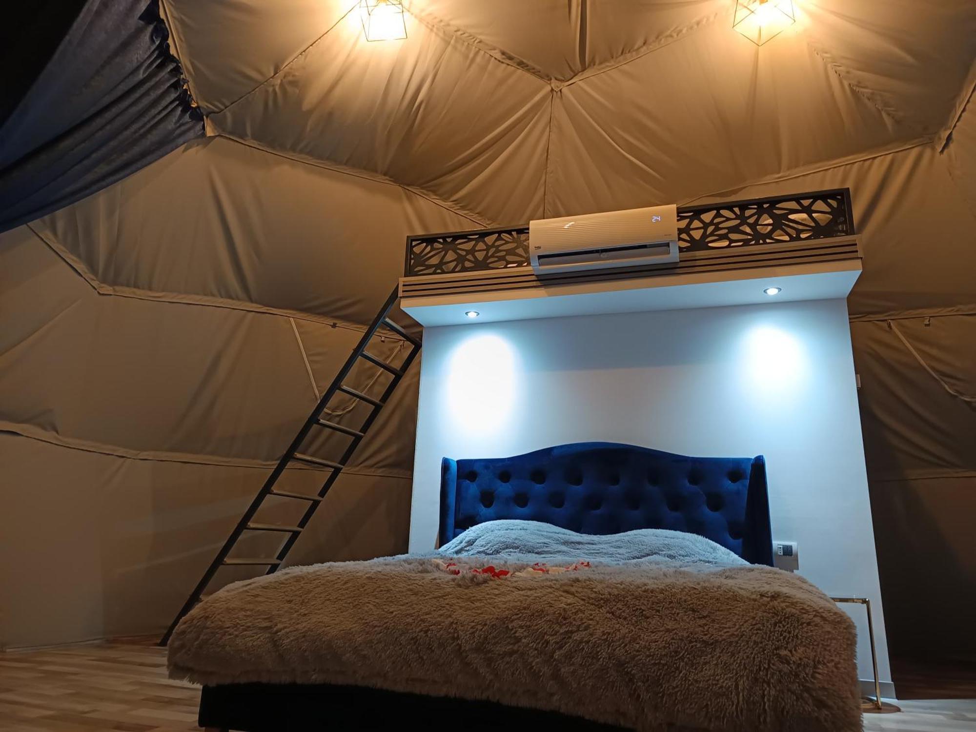 Hotel Sun Garden Glamping Domes Călimăneşti Esterno foto