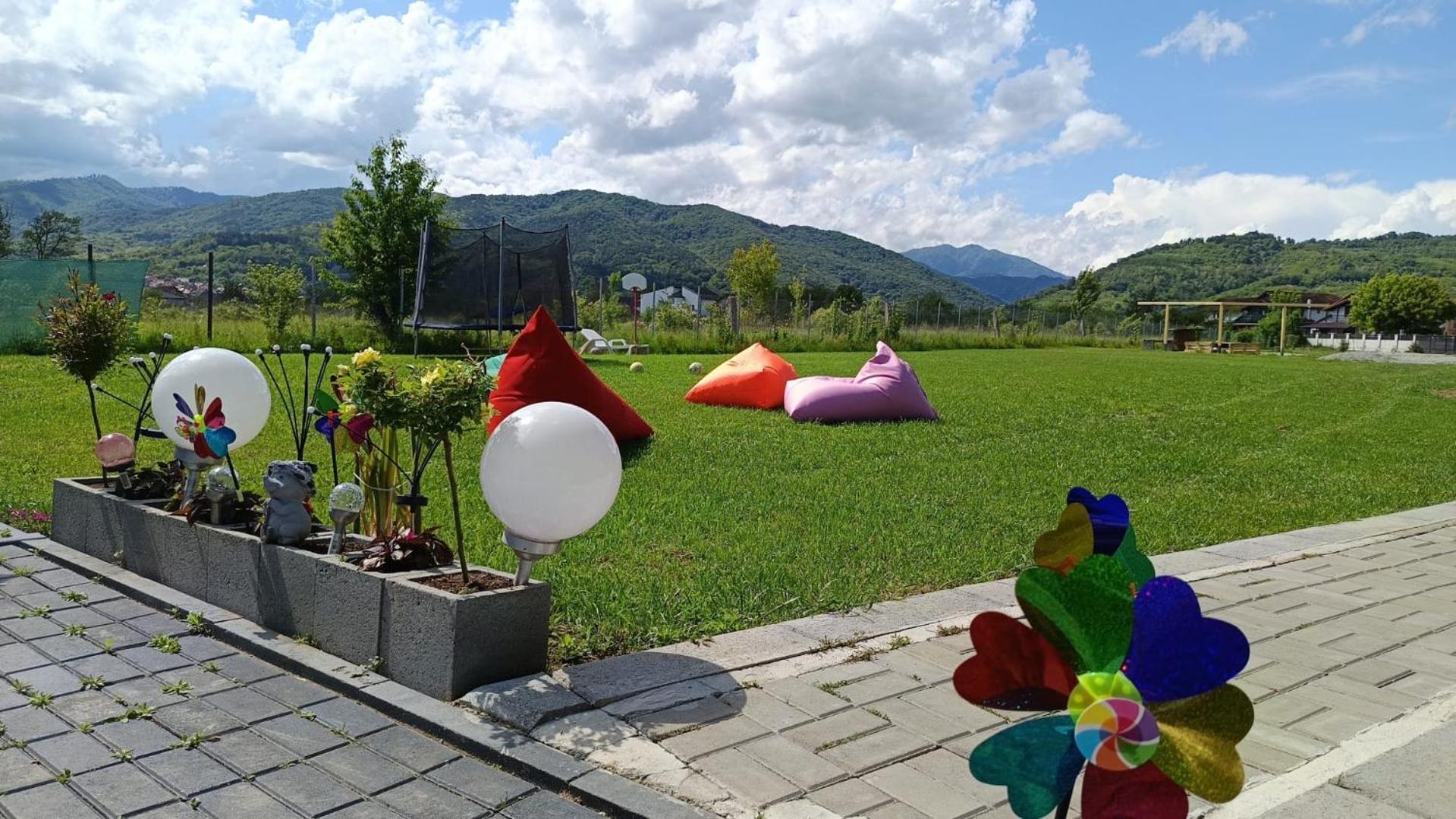 Hotel Sun Garden Glamping Domes Călimăneşti Esterno foto